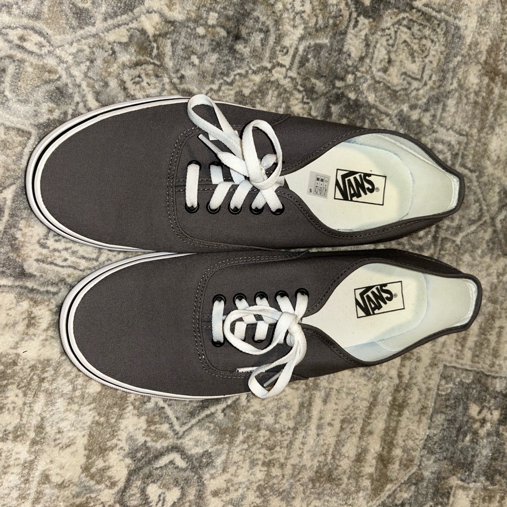 New Grey Vans Core Classic size 13